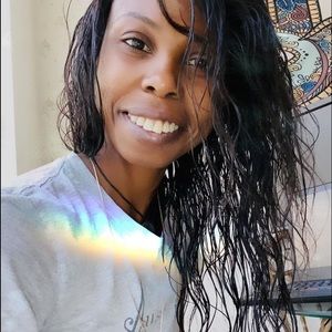 Meet your Posher, Jamila